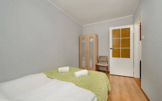 Apartment Close to the Park by Renters