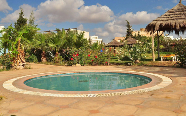Zodiac Hotel