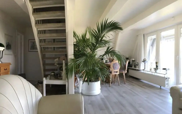 Frog Prince Modern Retreat