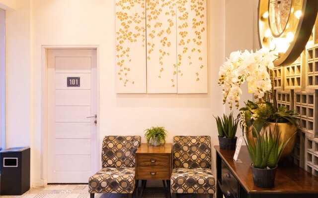 RedDoorz Premium near Centre Point Mall Medan