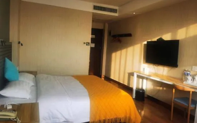 Junfeng Elegant Hotel (Shenqiu North Railway Station)