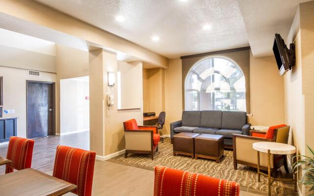 Comfort Inn Lathrop - Stockton Airport