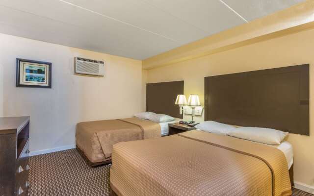 Travelodge by Wyndham Suites Virginia Beach Oceanfront