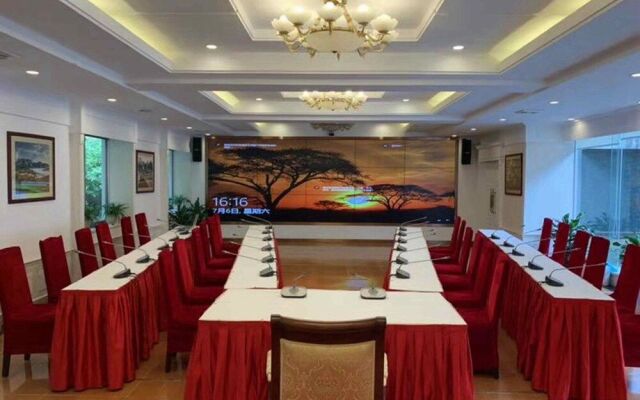 Pipaxi Hotel