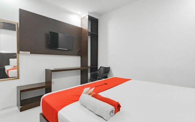 RedDoorz Plus @ Ruko Klandasan Ulu