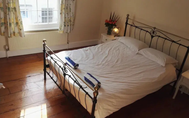 Charming 3-bed House Exmouth Town Centre, Devon