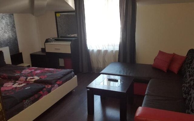 Hotel Priyateli