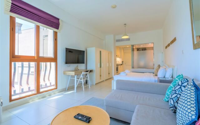 Luxurious Studio With Breath-taking Palm Views