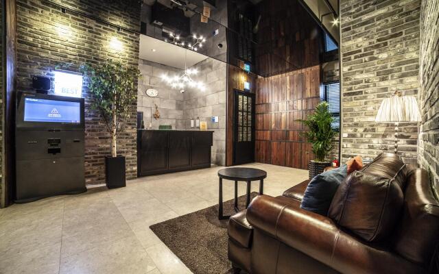 Hotel Stay 53