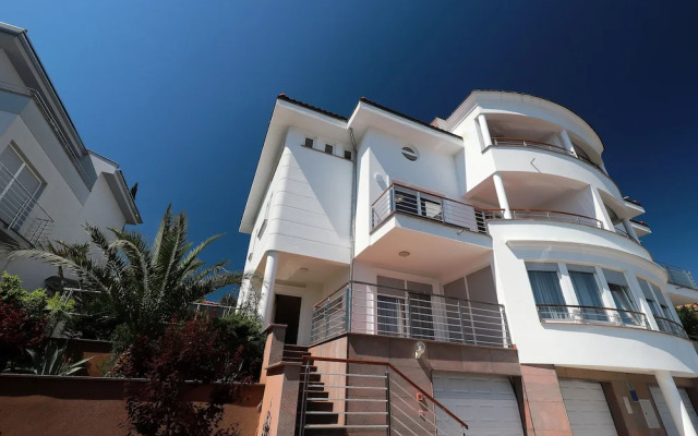 New Luxury Apartments