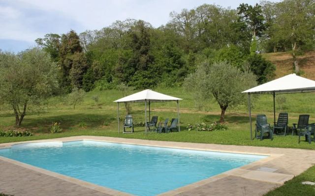Villa Near Lake Bracciano With Pool