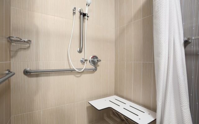 Courtyard by Marriott Springfield