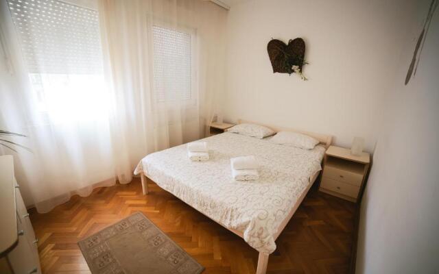 Viktorija Apartment