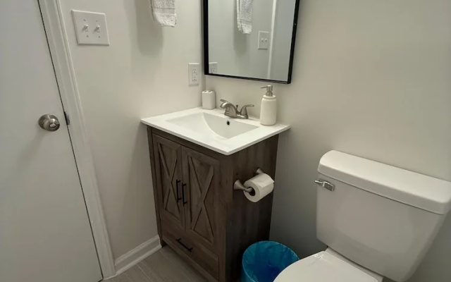 Newly Renovated 3 Bedroom House in Lakewood