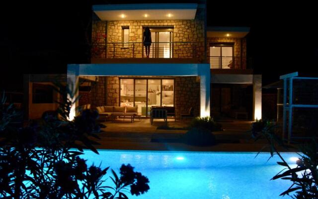 Kokinogremos Villa