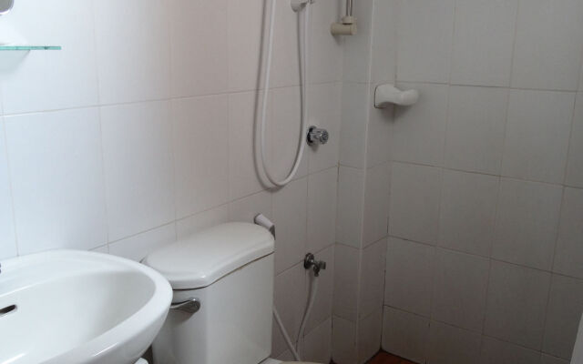 RueMango Apartelle and Suites