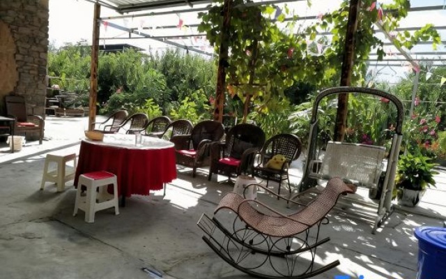 Happiness comes homestay – Restaurant – Ngawa