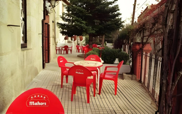 Hostal Aribel Longinos