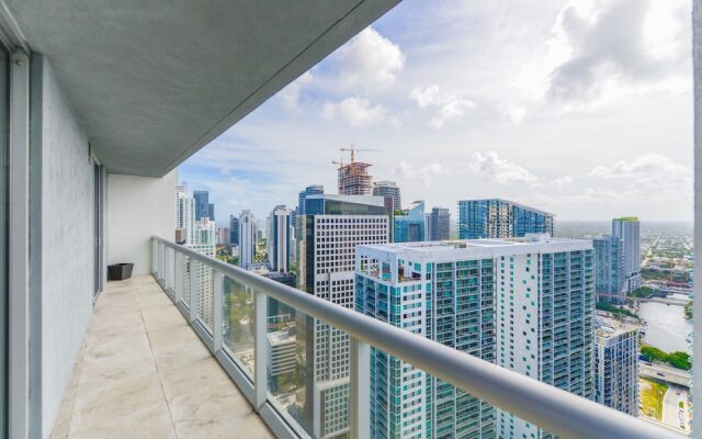 Wonderful 2 Condo at Icon Brickell WPool