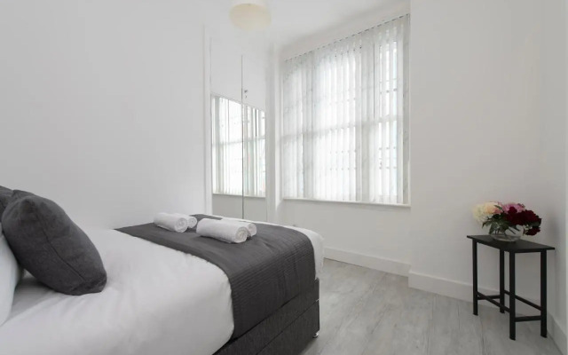 Tower Bridge(TB1) Exclusive Two bedroom apartment