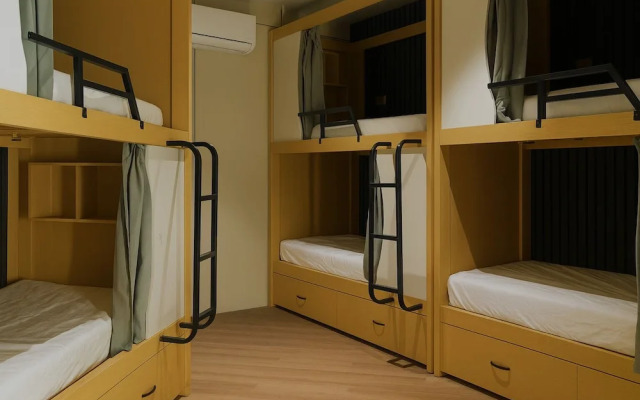 BuenaSentro Hostel