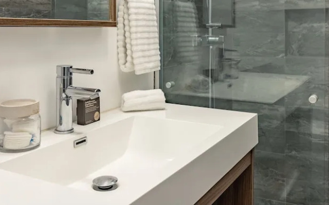 Art Deco & Modern Apt with Rooftop in Condesa!