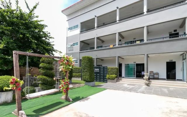 T Park Pakchong