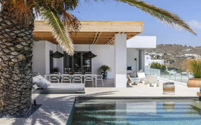 Villa Channel II in Psarou Mykonos