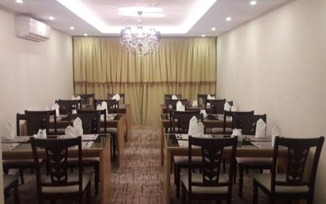 Lavona Inn Hotel