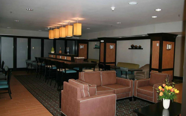 Hampton Inn Defiance