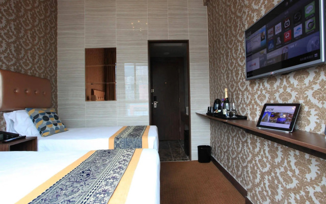 Grand City Hotel