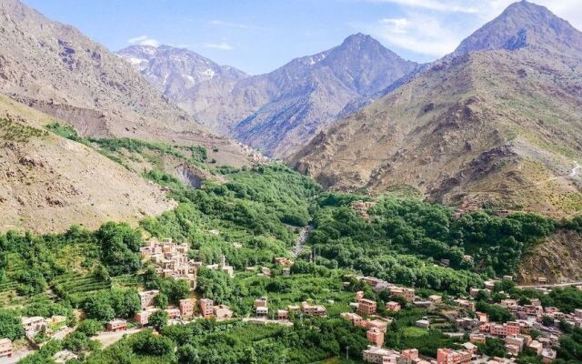 Auberge Armed Toubkal Trek Hostel