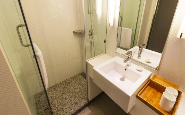 JI Hotel Shanghai Railway Station