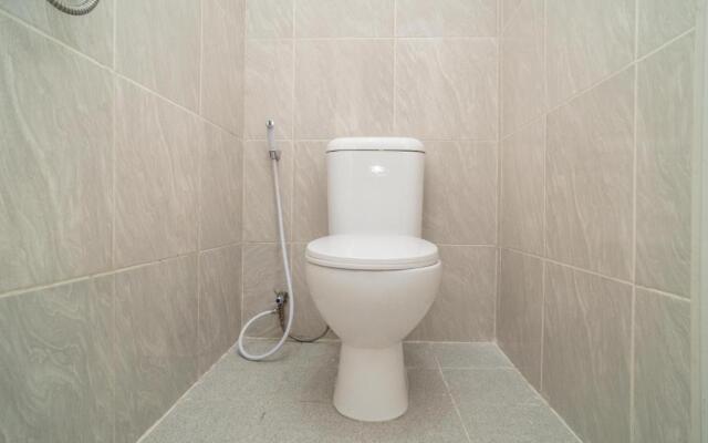 RedDoorz Plus near ITC Cempaka Mas 2