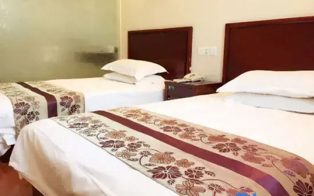 Dongfang Fengyun Business Hotel (Wuxi Huishan Wanda Branch)