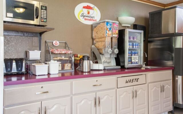 Super 8 Dunbar/Charleston Area