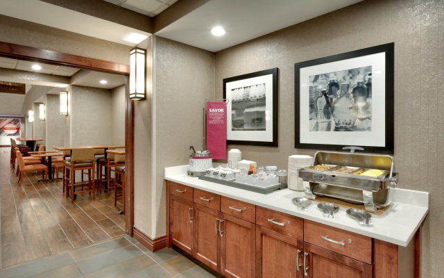 Hampton Inn & Suites Peoria at Grand Prairie, IL