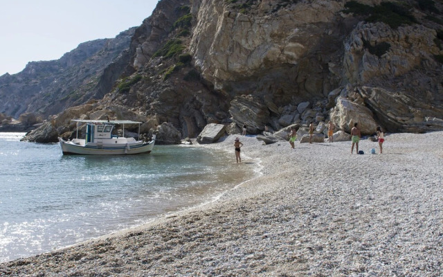 Aiolos Hotel