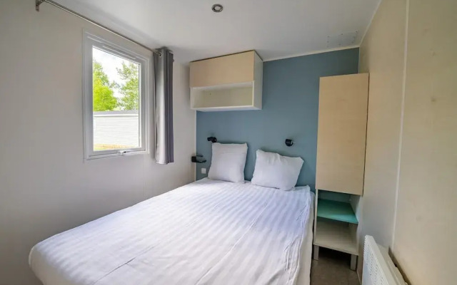 Well-maintained Chalet Near Amsterdam