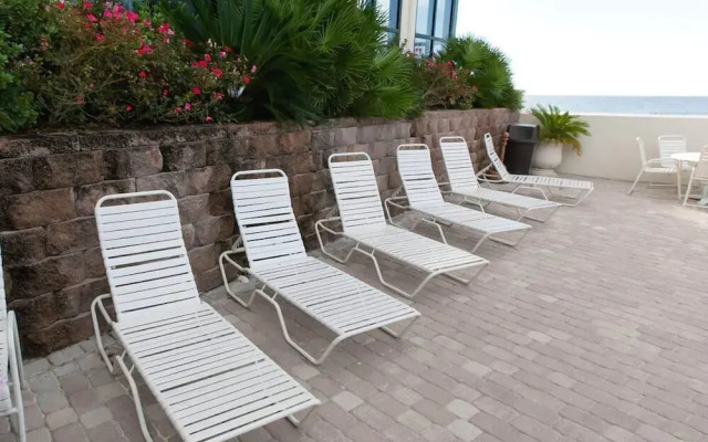 Summerchase 1008 - 3 Br condo by RedAwning