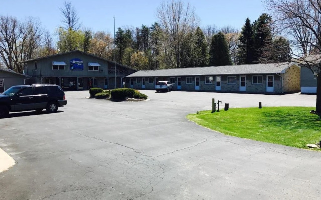 Super 8 Marinette