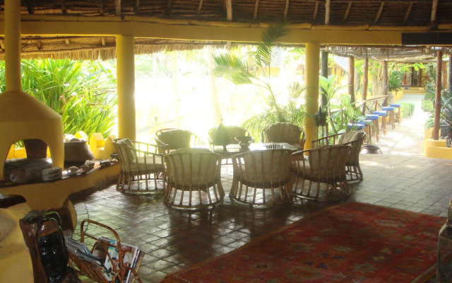 Kinasi Lodge