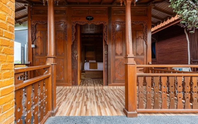 Cove Villa Banjar Segara