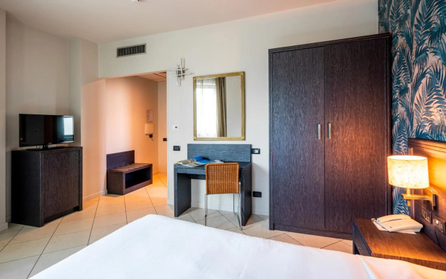 Hotel Parisi