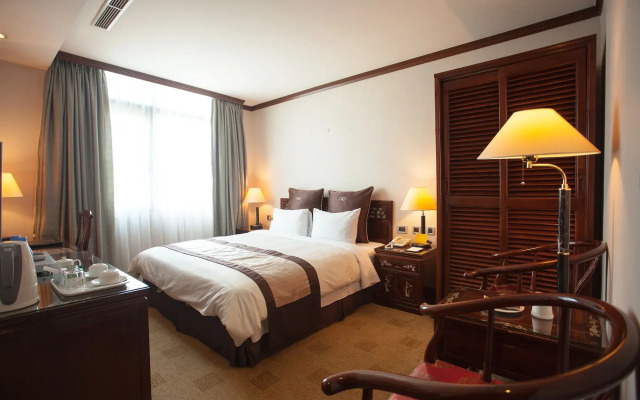 Rich Garden Hotel