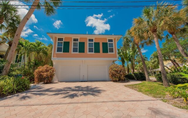 Away To Play Apartment 4