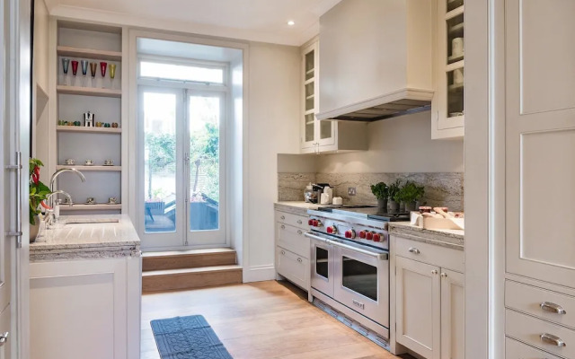 The Notting Hill Townhouse - by Out of Office Lifestyle