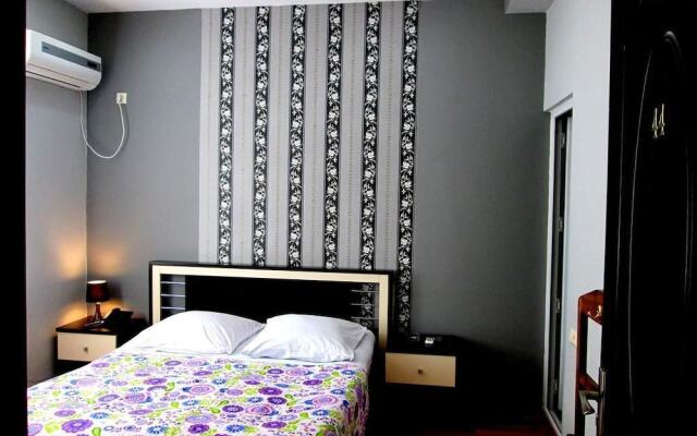 Hotel Max Comfort