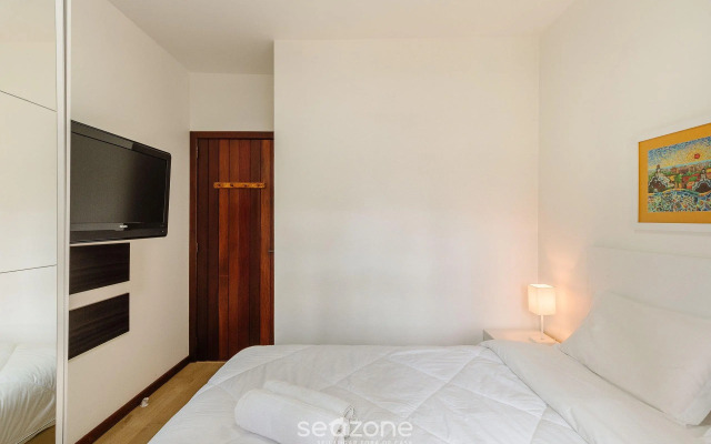 Apto duplex c/ lareira 100m do Lago Negro RLN204