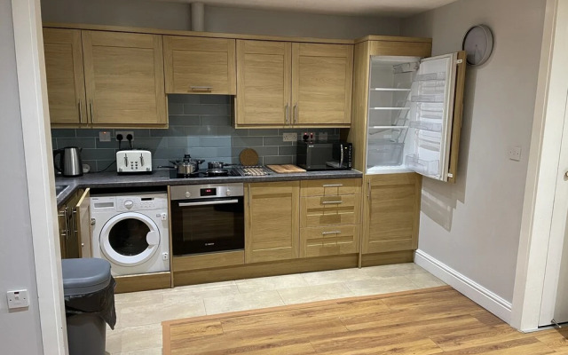 Immaculate 2-bed Apartment in London